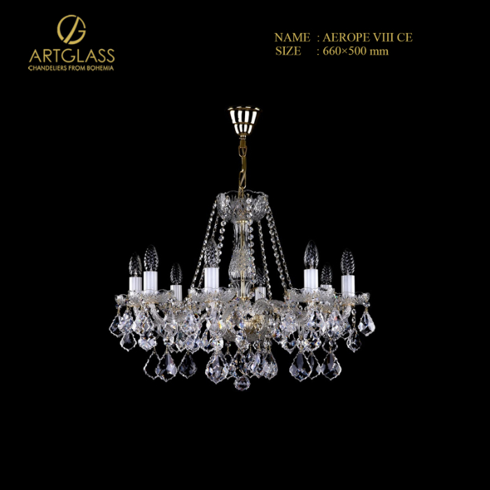 den-chum-pha-le-aerope-viii-ce Vẻ đẹp cổ điển của đèn chùm pha lê AEROPE VIII CE với 8 tay đèn bằng pha lê trong suốt, khung đồng mạ vàng và những dải pha lê lấp lánh từ Artglass.