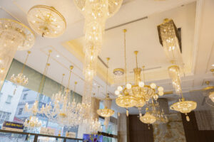 Hình ảnh showroom đèn chùm pha lê tại TP HỒ CHÍ MINH và Hà Nội