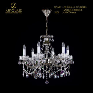 Vẻ đẹp cổ điển của đèn chùm pha lê Artglass CR 0006-06-30-8006 CE, nổi bật với lớp mạ nickel antique và các hạt pha lê nhiều màu sắc lấp lánh trên 6 tay đèn.