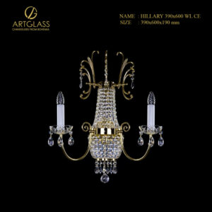 Mẫu đèn tường pha lê HILLARY 390×600 WL CE hai bóng 40W và hai bóng 35W G9, lý tưởng cho phòng khách, sảnh lớn hoặc khách sạn cao cấp, mang lại ánh sáng ấm áp và sang trọng theo phong cách châu Âu cổ điển.