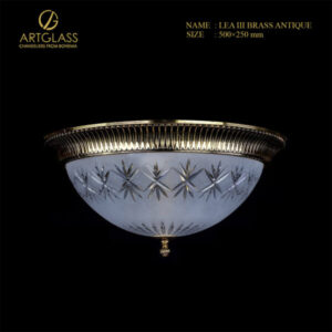 Đèn pha lê ốp trần LEA III BRASS ANTIQUE hình bát úp, chao đèn pha lê mờ khắc họa tiết tinh xảo kết hợp viền đồng thau cổ điển.