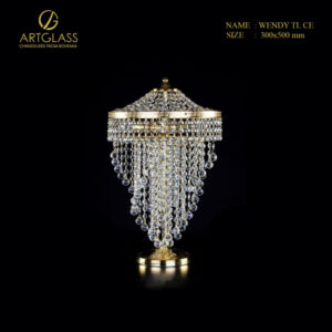 Mẫu đèn bàn pha lê WENDY TL CE được thiết kế tinh xảo với từng chuỗi pha lê rủ mềm mại, tạo hiệu ứng ánh sáng lấp lánh đầy đẳng cấp.