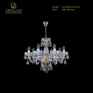 Đèn chùm pha lê CR 0005/08/20 CE cao cấp, kiểu dáng cổ điển với 8 bóng đèn 40W, khung đồng thau mạ vàng kết hợp hạt pha lê sáng trong, mang đến vẻ đẹp tinh tế cho nội thất hiện đại.