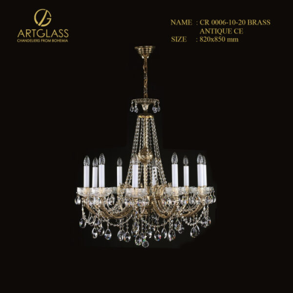 Mẫu đèn chùm pha lê CR 0006/10/20 BRASS ANTIQUE CE 10 bóng 40W, phong cách châu Âu sang trọng, kết hợp đồng thau mạ vàng và pha lê cao cấp, tạo ánh sáng lộng lẫy cho biệt thự và không gian sang trọng.