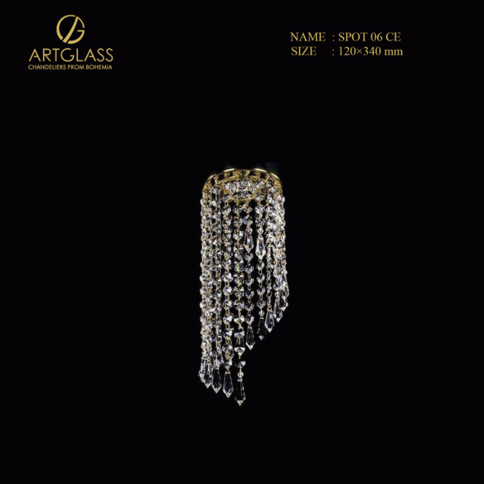 den-op-tran-pha-le-spot-06-ce Đèn ốp trần pha lê SPOT 06 CE thiết kế nghệ thuật với đế đèn tròn mạ vàng và dải pha lê tạo hình xoắn ốc độc đáo.