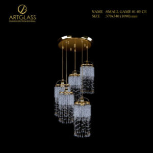 Mẫu đèn thông tầng pha lê SMALL GAME 01-05 CE, lựa chọn sang trọng cho không gian sảnh hoặc phòng khách có trần cao.
