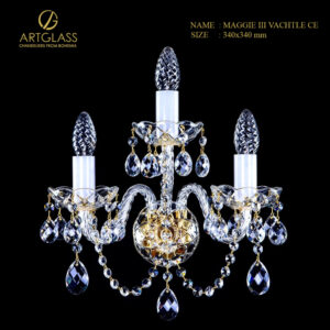 Đèn tường pha lê MAGGIE III VACHTLE CE 3 bóng 40W, thiết kế tinh xảo với khung đồng thau mạ vàng và pha lê Bohemia cao cấp, mang đến vẻ sang trọng và ánh sáng lấp lánh cho không gian nội thất.